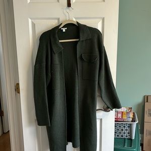 Dip cardigan sweater that looks like a jacket too